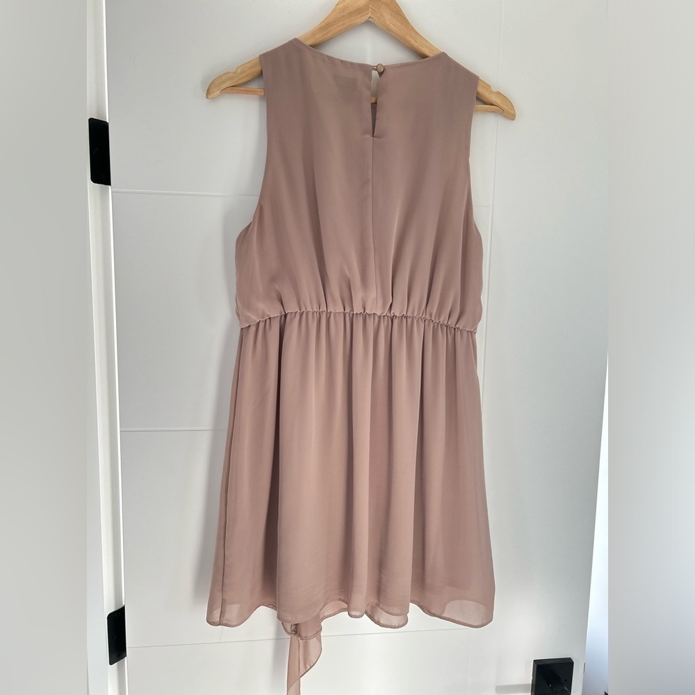 H&M Dress - Picture 2 of 4